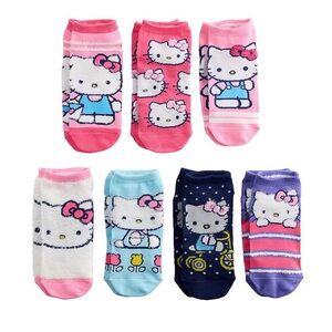 Hello Kitty Character 7 Days of Comfy Colorful Socks Set 7 pairs Gift Box NWT